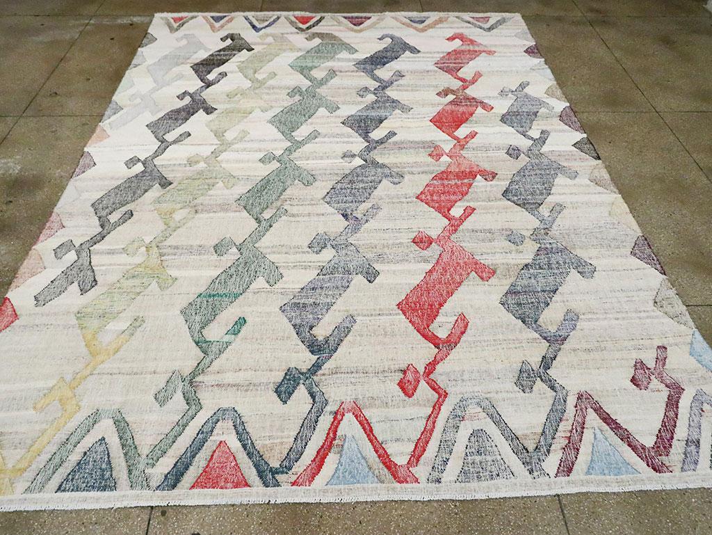 Contemporary Handmade Turkish Flat-Weave Kilim Geometric Room Size Carpet In New Condition For Sale In New York, NY