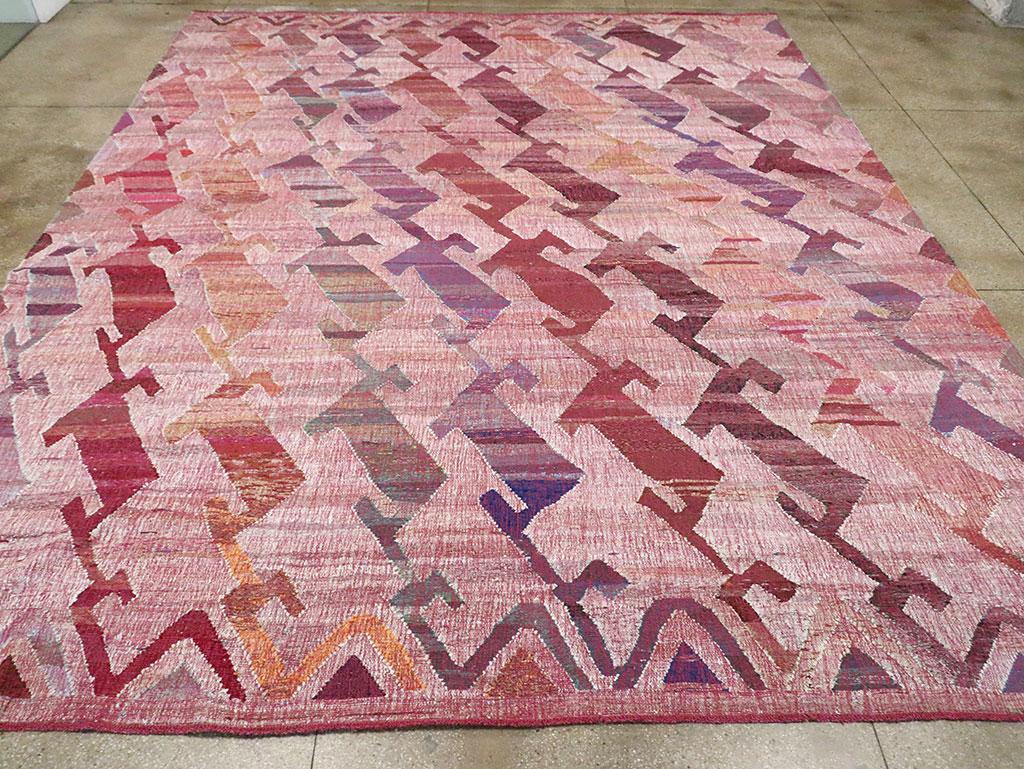 Contemporary Handmade Turkish Flat-Weave Kilim Large Geometric Room Size Carpet (Handgewebt) im Angebot
