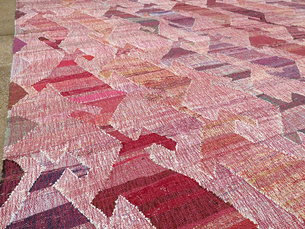 Contemporary Handmade Turkish Flat-Weave Kilim Large Geometric Room Size Carpet im Zustand „Neu“ im Angebot in New York, NY