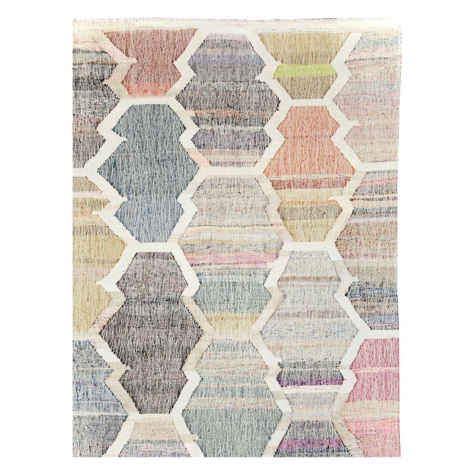 Moderne Tapis Kilim turc contemporain à tissage plat fait main, de grande taille, pour une pièce en vente