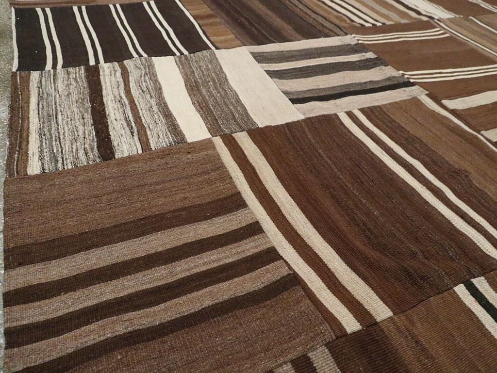 Contemporary Handmade Turkish Flat-Weave Kilim Room Size Carpet in Brown Shades In Excellent Condition In New York, NY