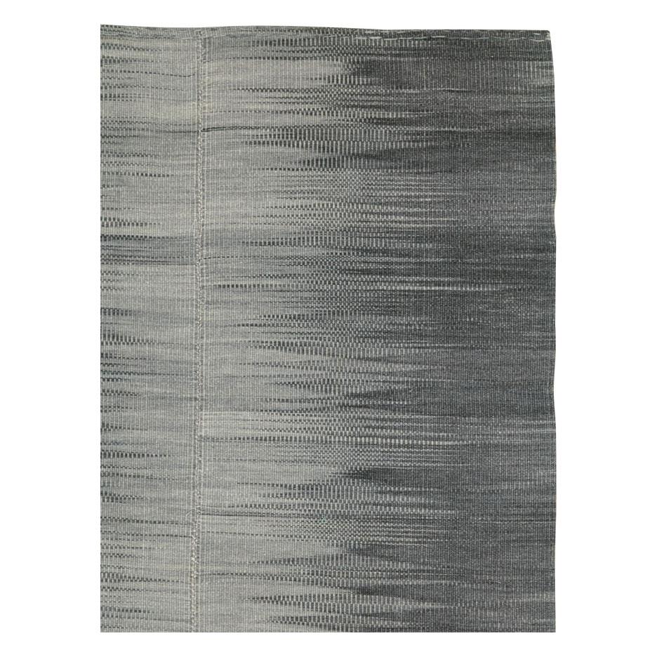 Modern Contemporary Handmade Turkish Flat-Weave Accent Rug in Black Charcoal Grey For Sale
