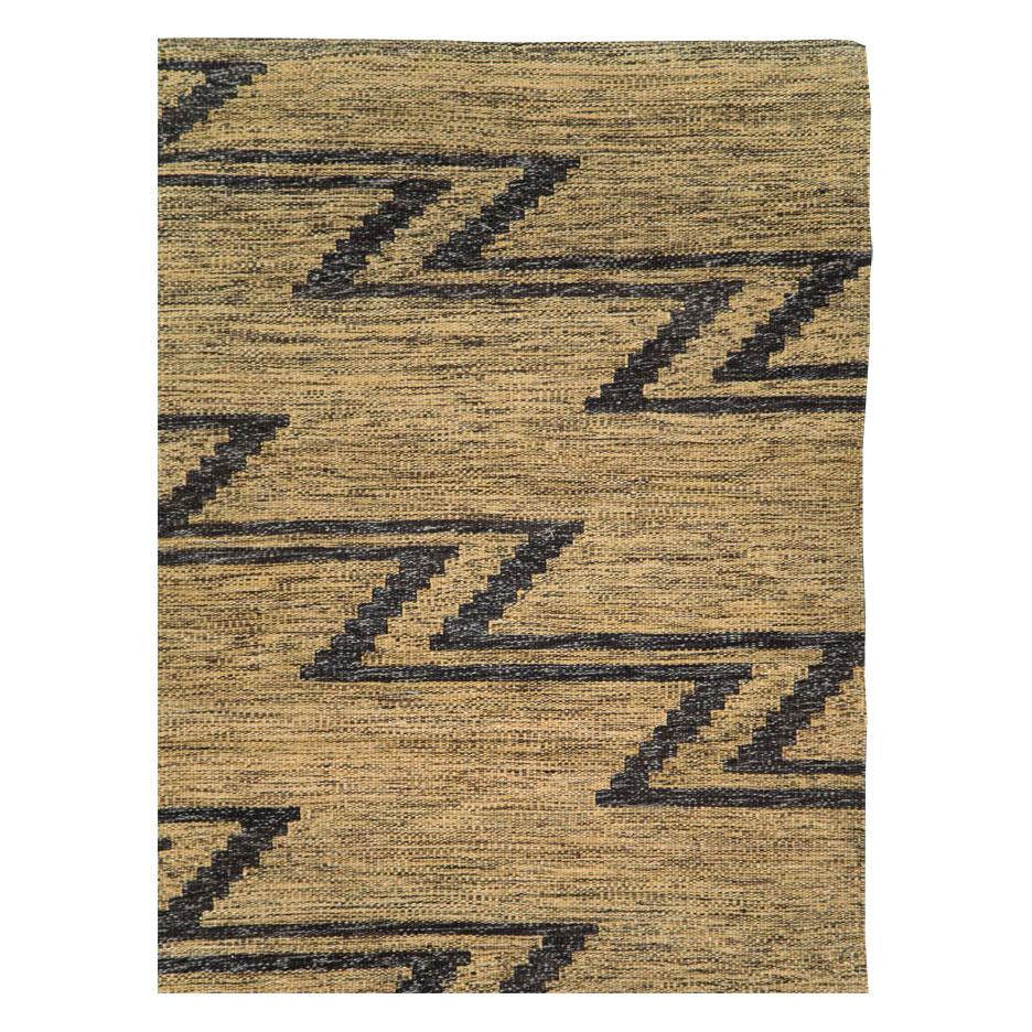 Modern Contemporary Handmade Turkish Flatweave Kilim Accent Rug For Sale