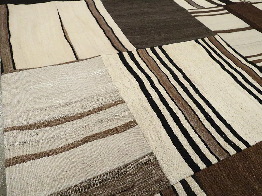Wool Contemporary Handmade Turkish Flatweave Kilim Accent Rug