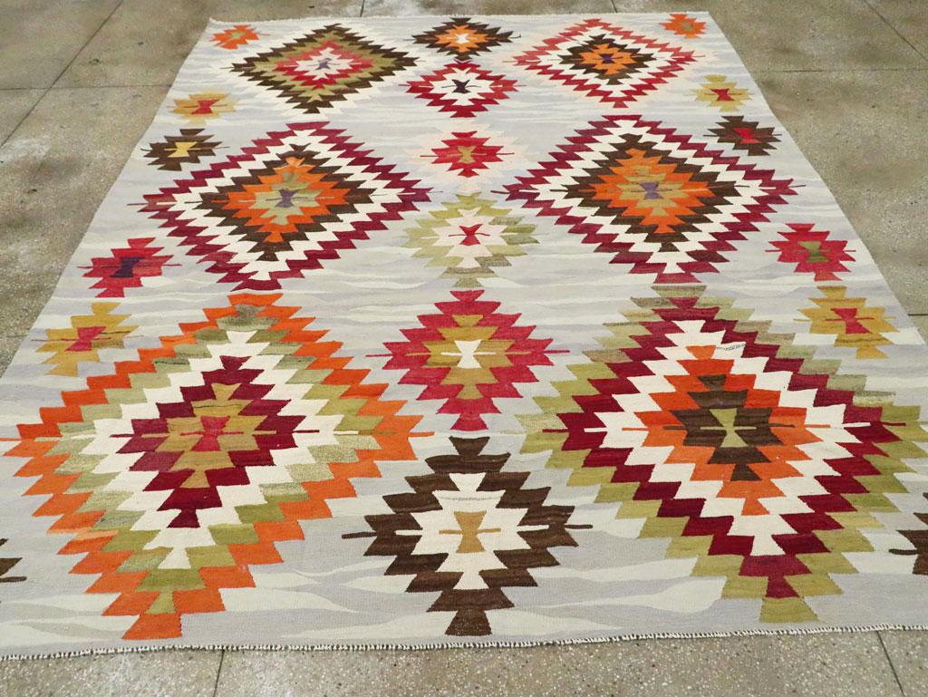 Contemporary Handmade Turkish Flat-Weave Kilim Geometric Room Size Carpet In New Condition For Sale In New York, NY