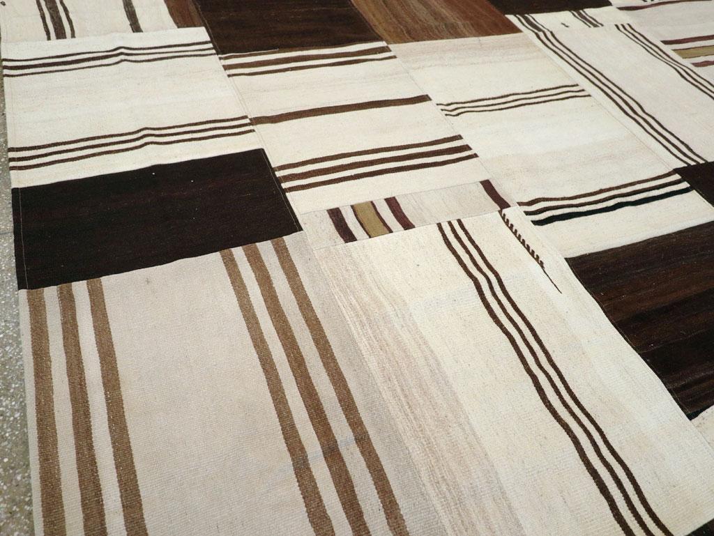 Alfombra Turca Contemporánea de Tejido Plano Kilim Estilo Patchwork Hecho a Mano Tamaño de la Habitación Tejido a mano en venta