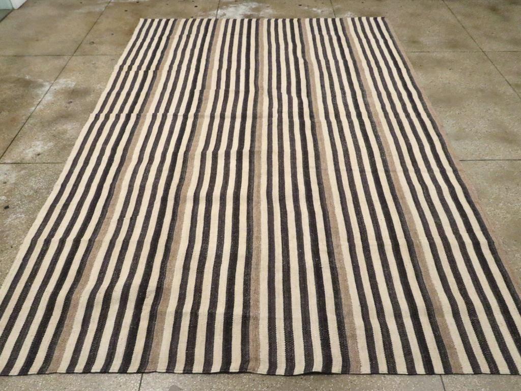 Hand-Woven Contemporary Handmade Turkish Flatweave Kilim Room Size Carpet For Sale