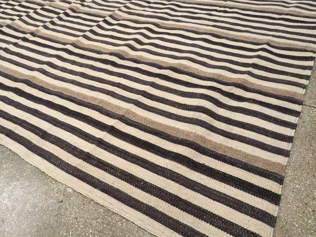 Contemporary Handmade Turkish Flatweave Kilim Room Size Carpet For Sale 1