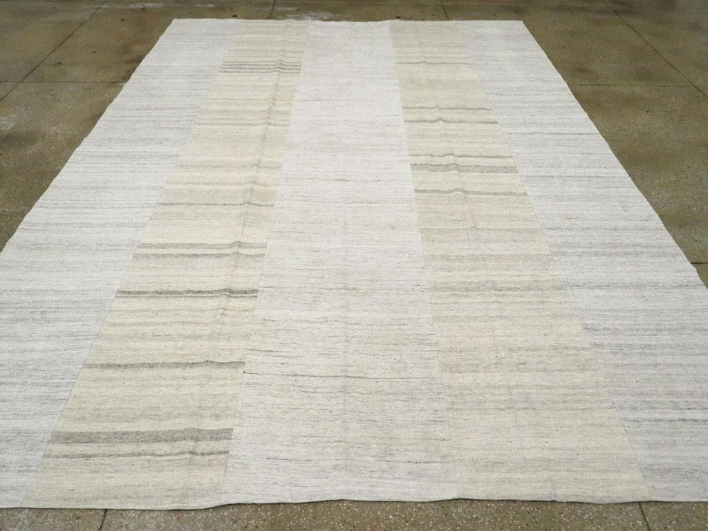 Hand-Woven Contemporary Handmade Turkish Flatweave Kilim Room Size Carpet in Grey and Beige