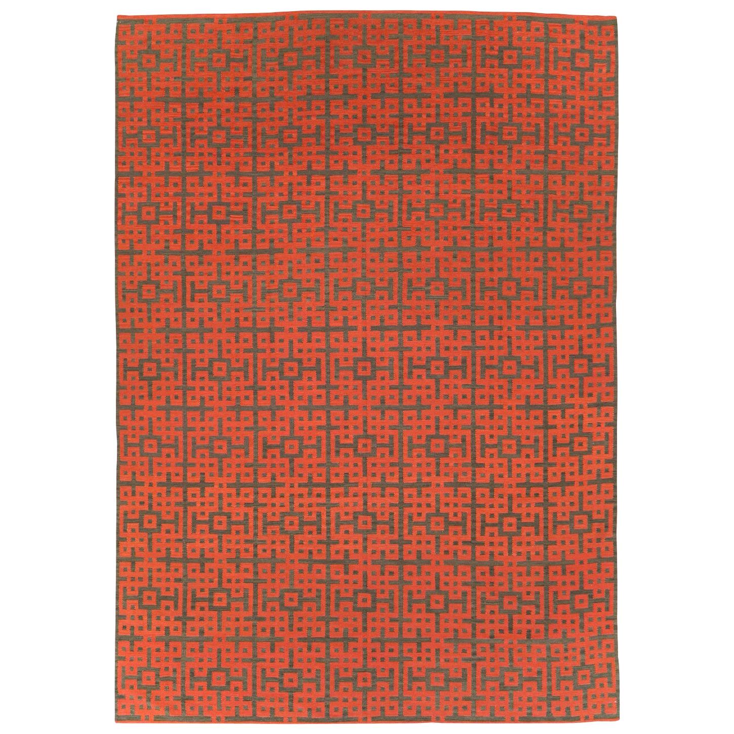 Zeitgenössischer handgefertigter türkischer Flachgewebe-Kelim-Teppich in Rot und Braun in Zimmergröße