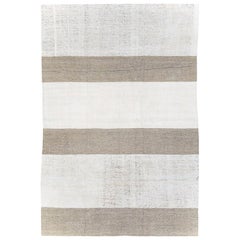 Tapis Kilim turc contemporain fait main à tissage plat, de taille standard, en blanc et brun