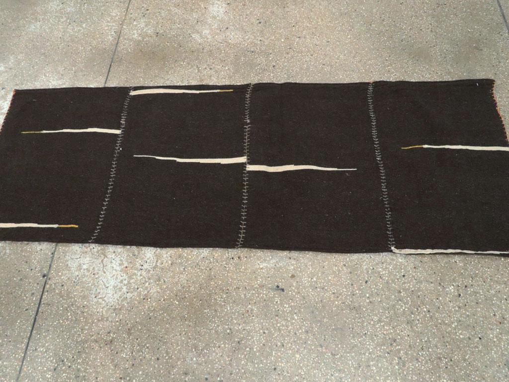 Contemporary Handmade Turkish Flatweave Kilim Small Runner In New Condition For Sale In New York, NY