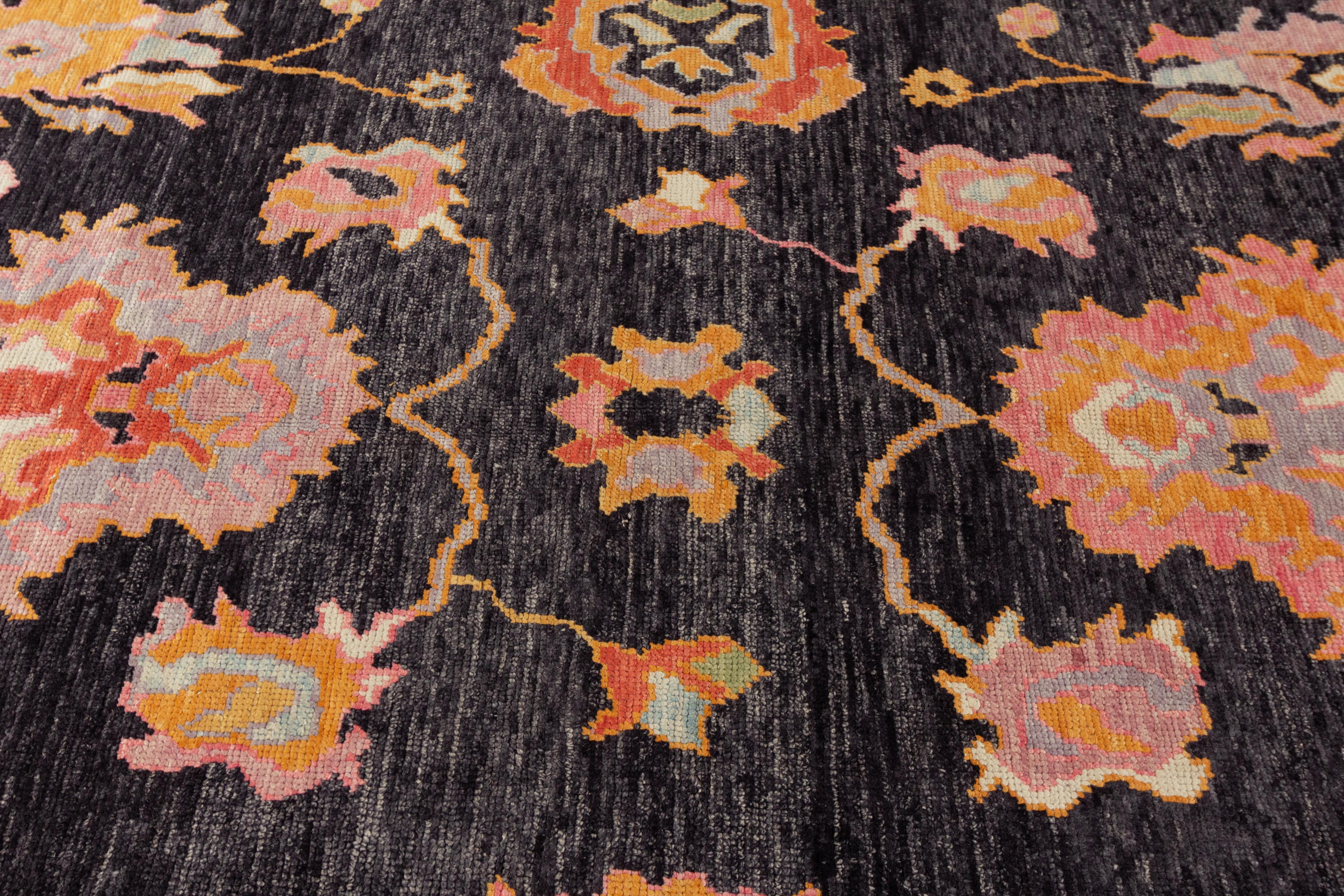 Hand-Knotted Contemporary Handmade Turkish Oushak Floral Wool Rug Featuring Charcoal Shades For Sale