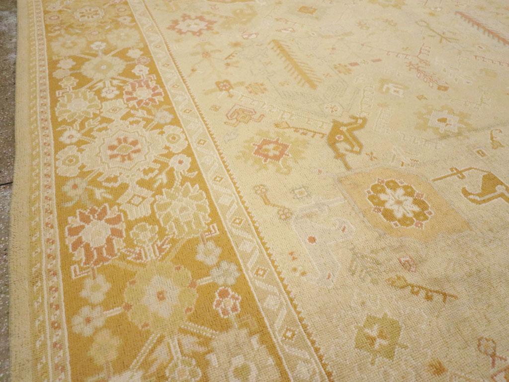 Contemporary Handmade Turkish Oushak Room Size Carpet In New Condition For Sale In New York, NY