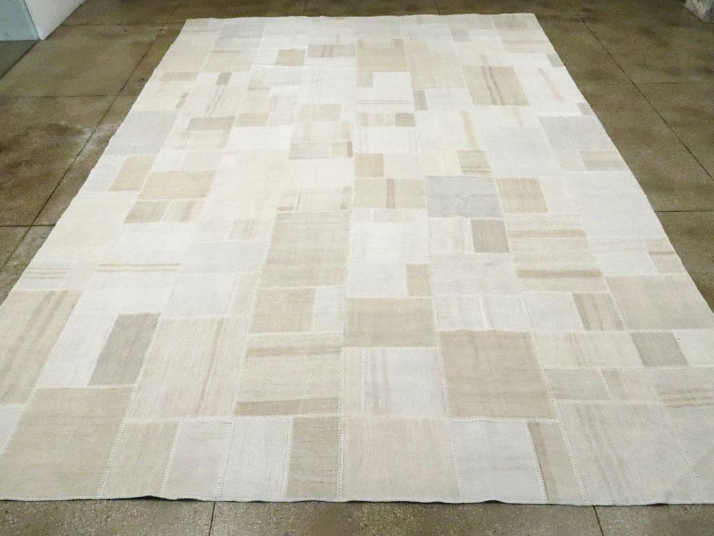 Contemporary Handmade Turkish Patchwork Style Flatweave Kilim Large Carpet In New Condition For Sale In New York, NY