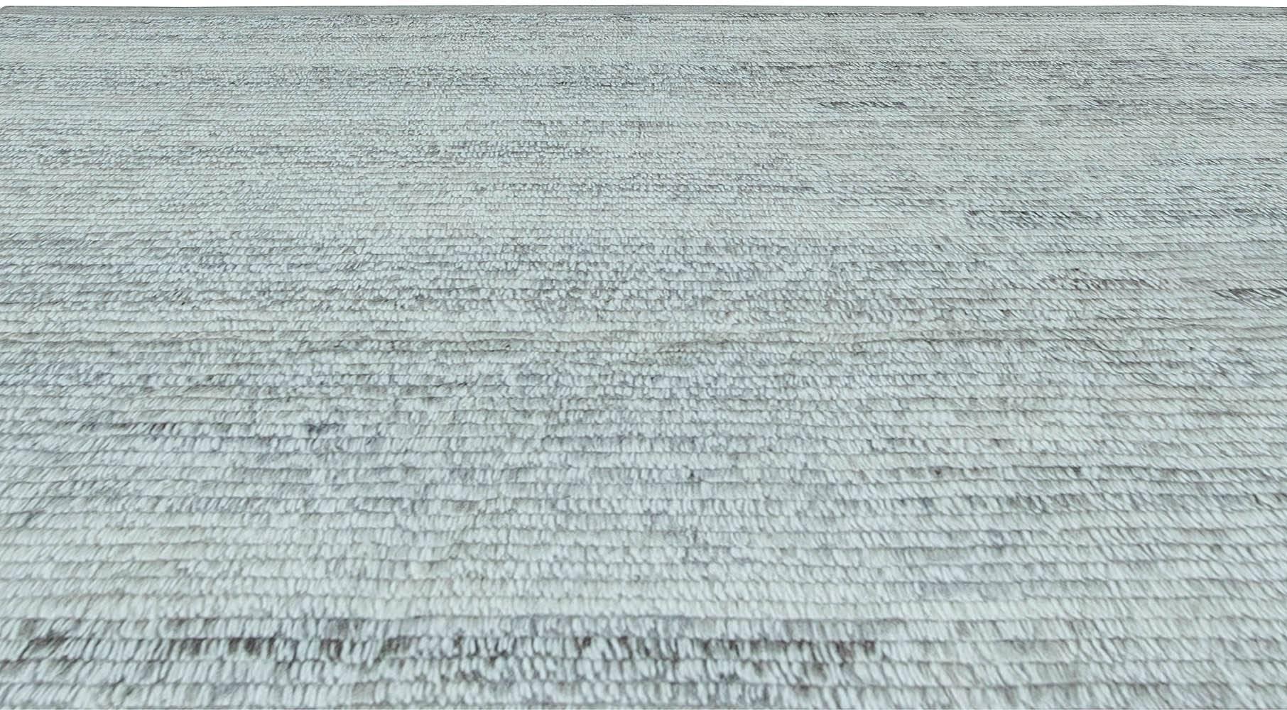 Zeitgenössischer geflochtener grauer Flachgewebe-Teppich von Doris Leslie Blau (Moderne) im Angebot