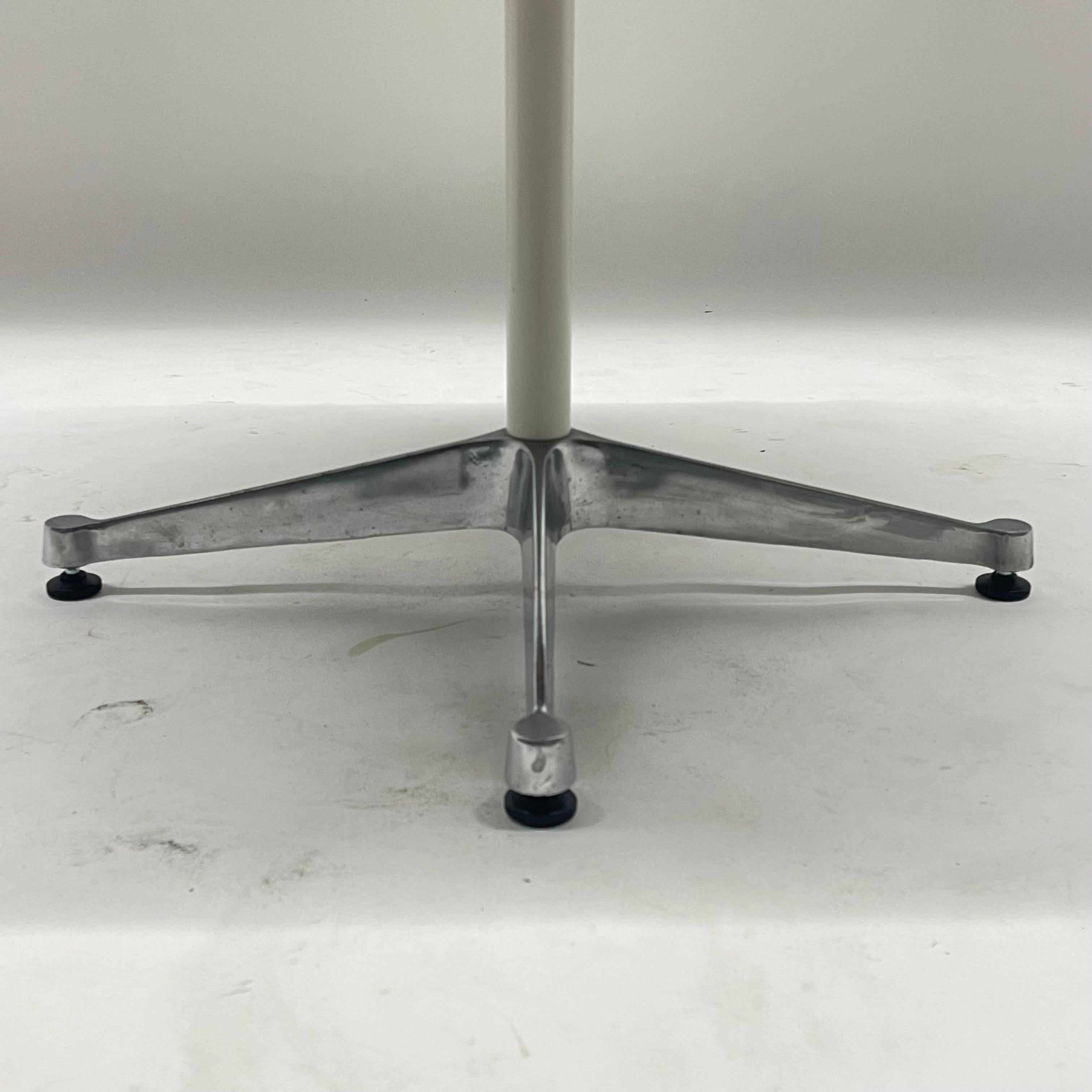 Contemporary Herman Miller Eames Aluminum Dining Bistro Table, USA, circa 2000s In Good Condition For Sale In Miami, FL