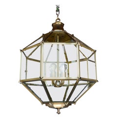 Lanterne suspendue hexagonale contemporaine en laiton