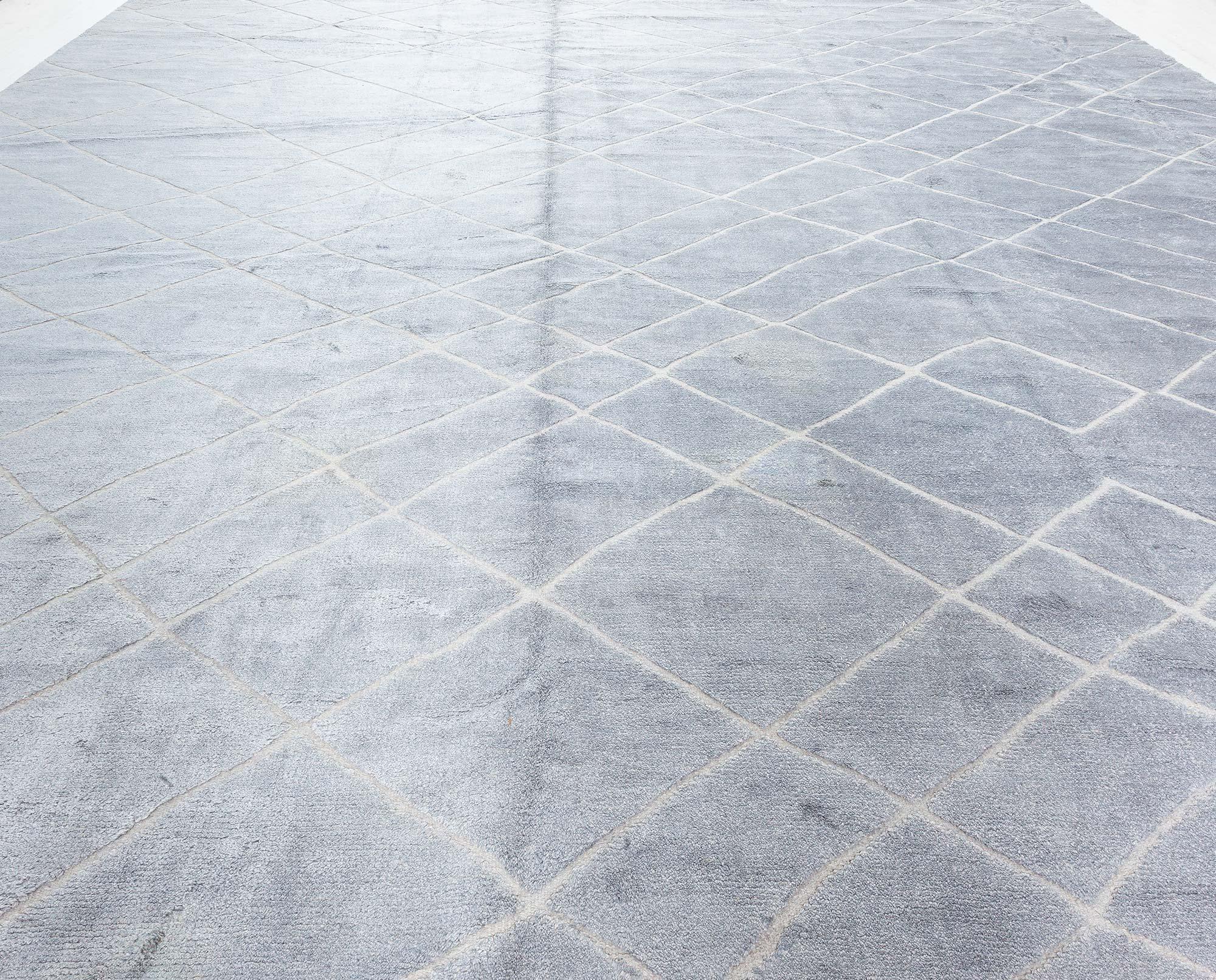Alfombra contemporánea gris alta y baja de Doris Leslie Blau Moderno en venta