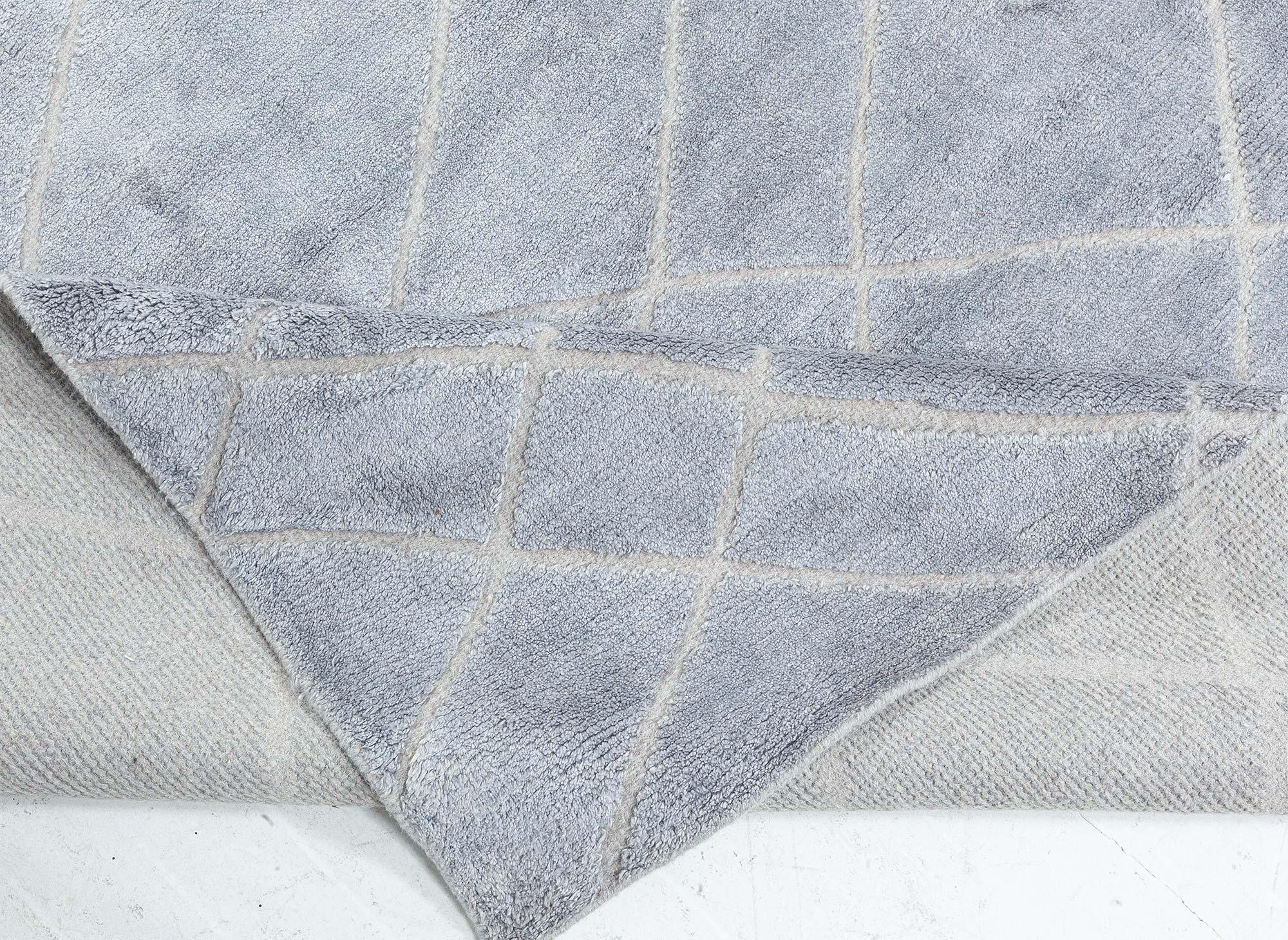 Alfombra contemporánea gris alta y baja de Doris Leslie Blau Anudado a mano en venta