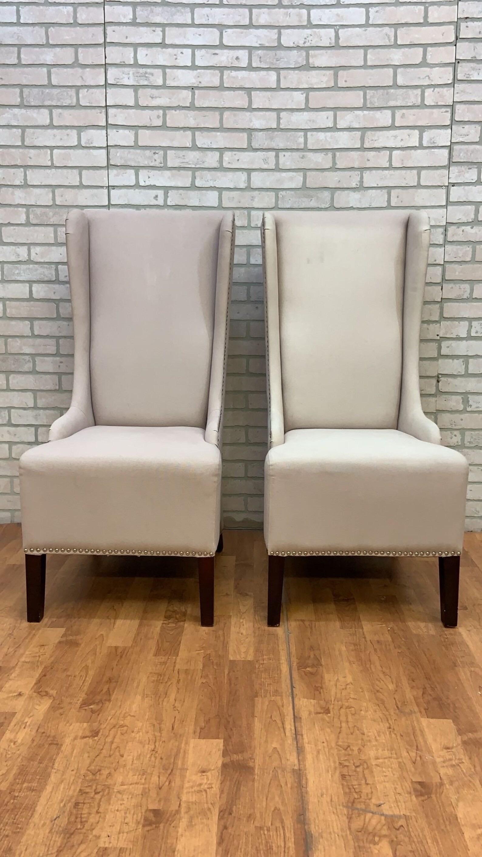 Tappezzeria Sedie da pranzo con schienale alto in stile contemporaneo - Coppia in vendita