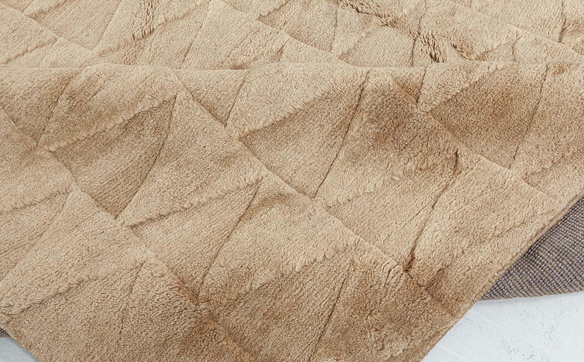 Contemporary High-low knotted Rug von Doris Leslie Blau im Zustand „Neu“ im Angebot in New York, NY