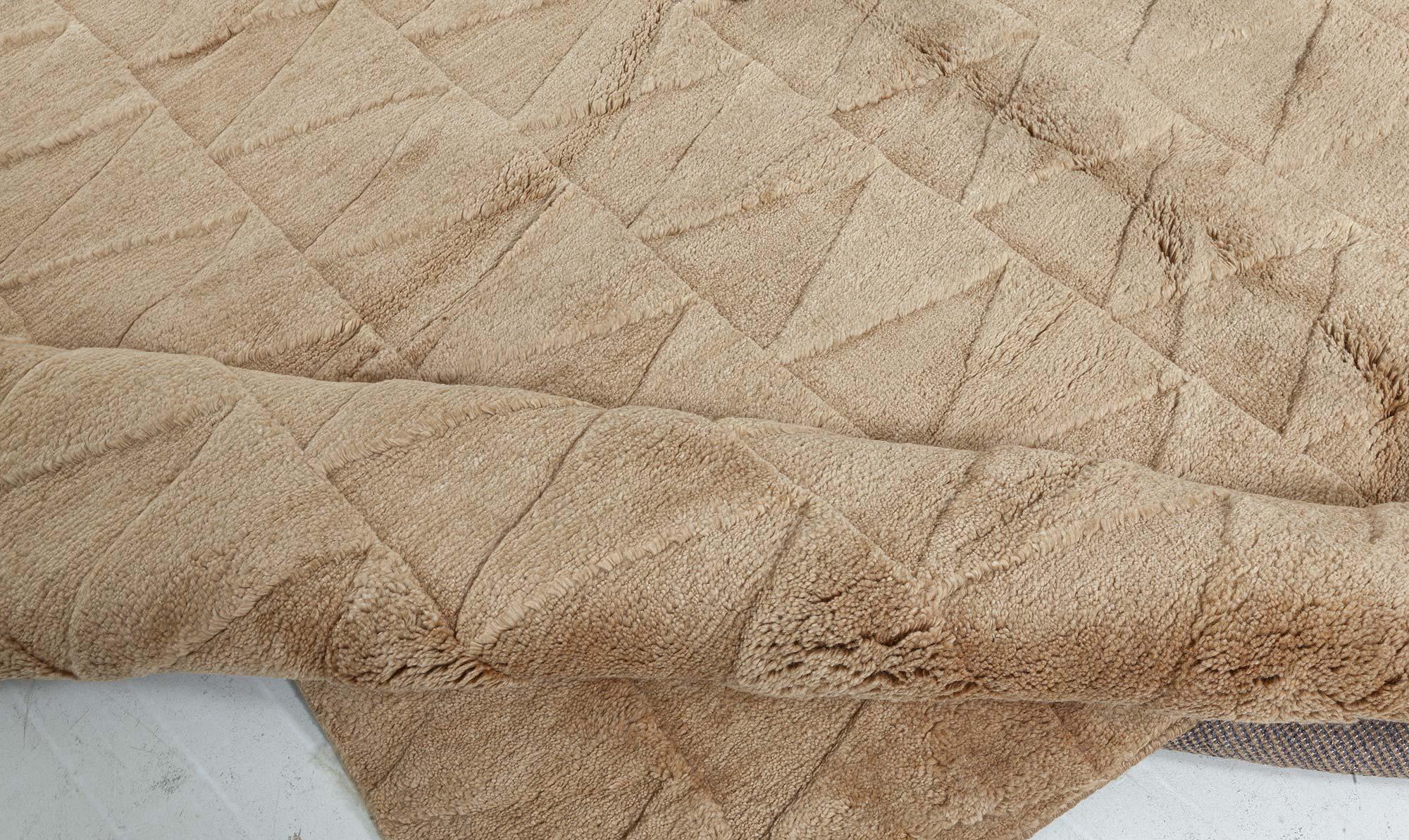 Contemporary High-low knotted Rug von Doris Leslie Blau (21. Jahrhundert und zeitgenössisch) im Angebot