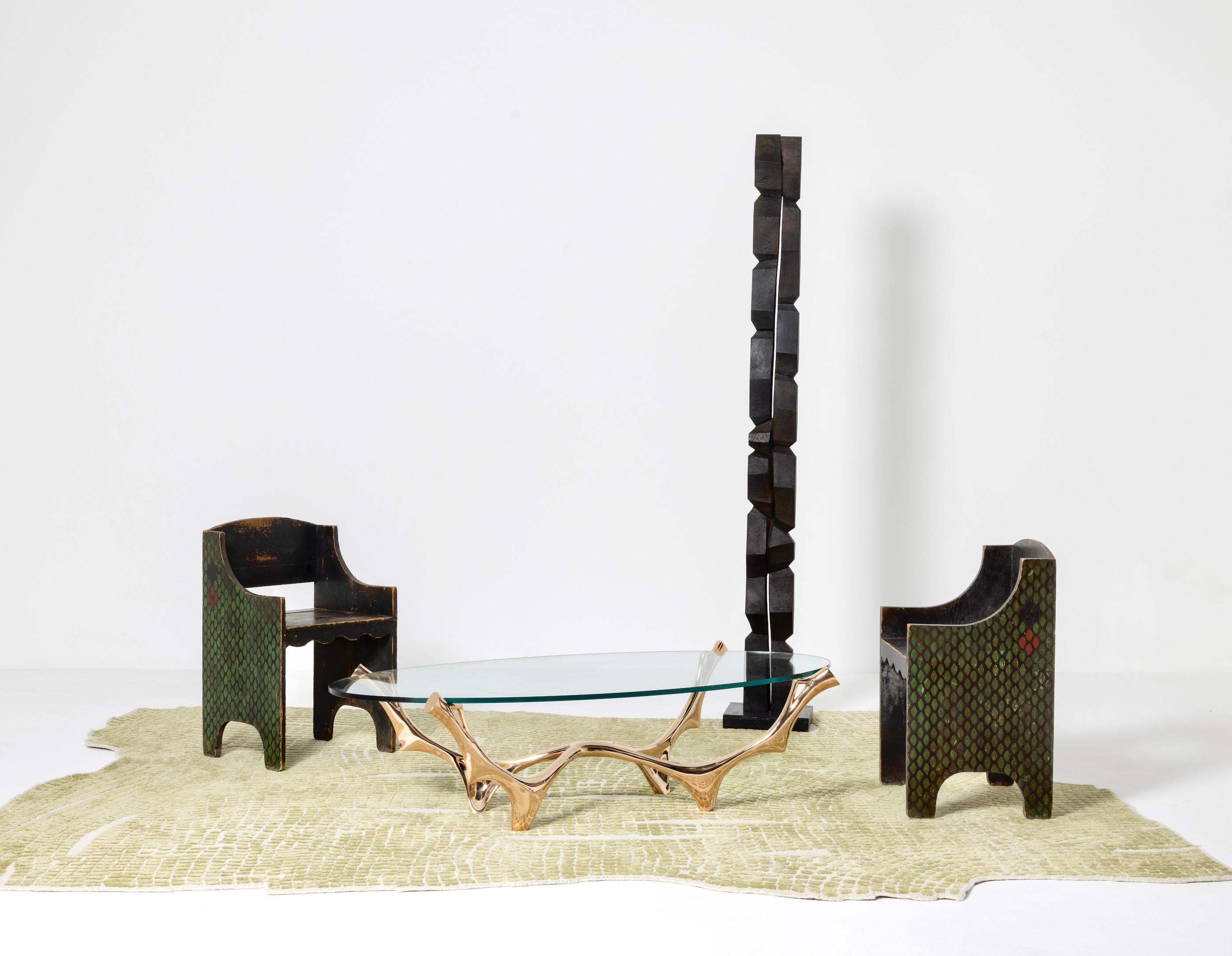 Pierre Salagnac, Couchtisch Elan
MATERIAL: Hochglanzbronze, Glasplatte
Abmessungen: L 152 x B 74 x H 40 cm
Jahr: 2022
Limitierte und nummerierte Auflage von 8 Stück + 4 AP, handgefertigt in Frankreich.
- Maßanfertigungen und Bronzepatinas auf