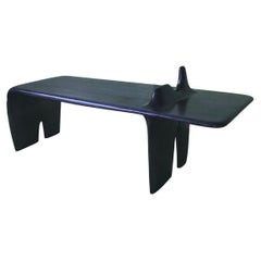 Table espagnole contemporaine en bois de noyer ibérique bleu indigo par Jordi Sarrate