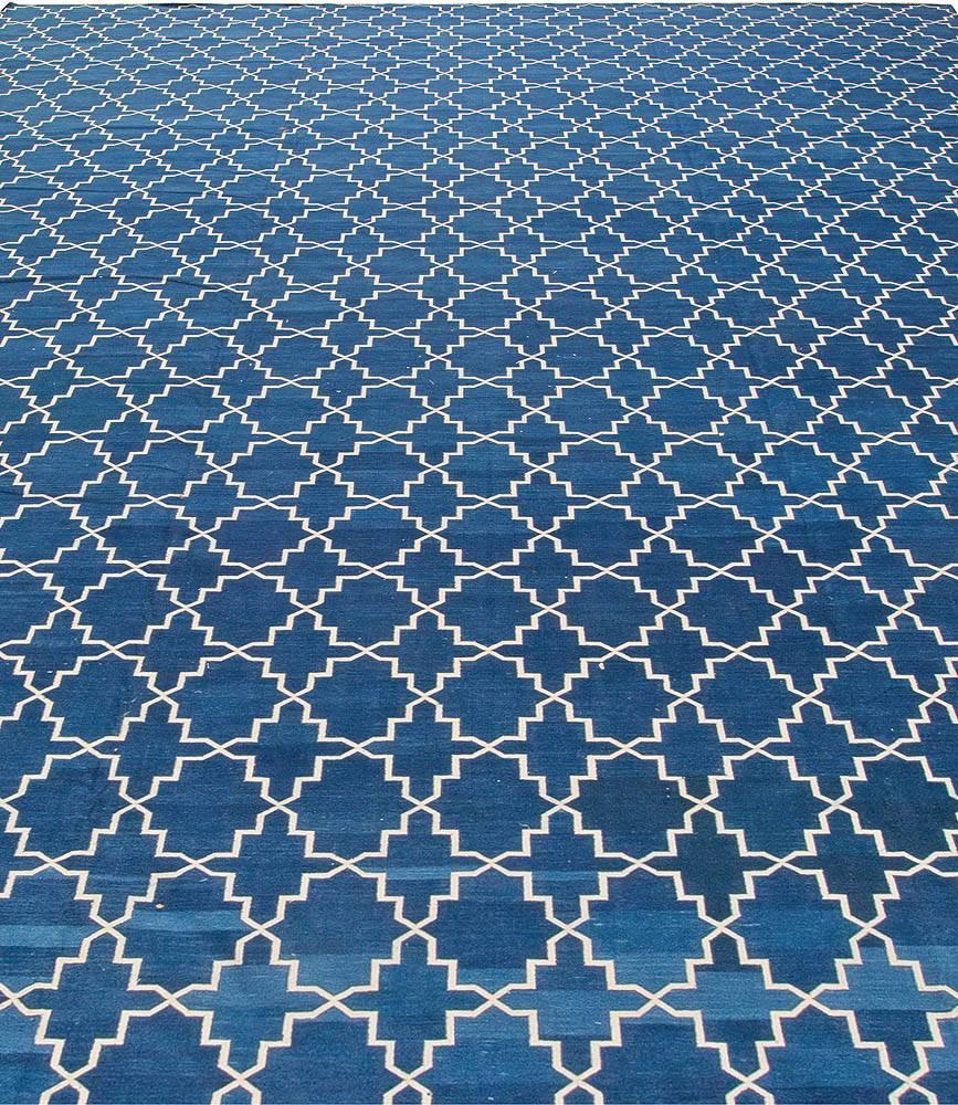 Modern Contemporary Indian Dhurrie Blue and White Handmade Rug by Doris Leslie Blau For Sale