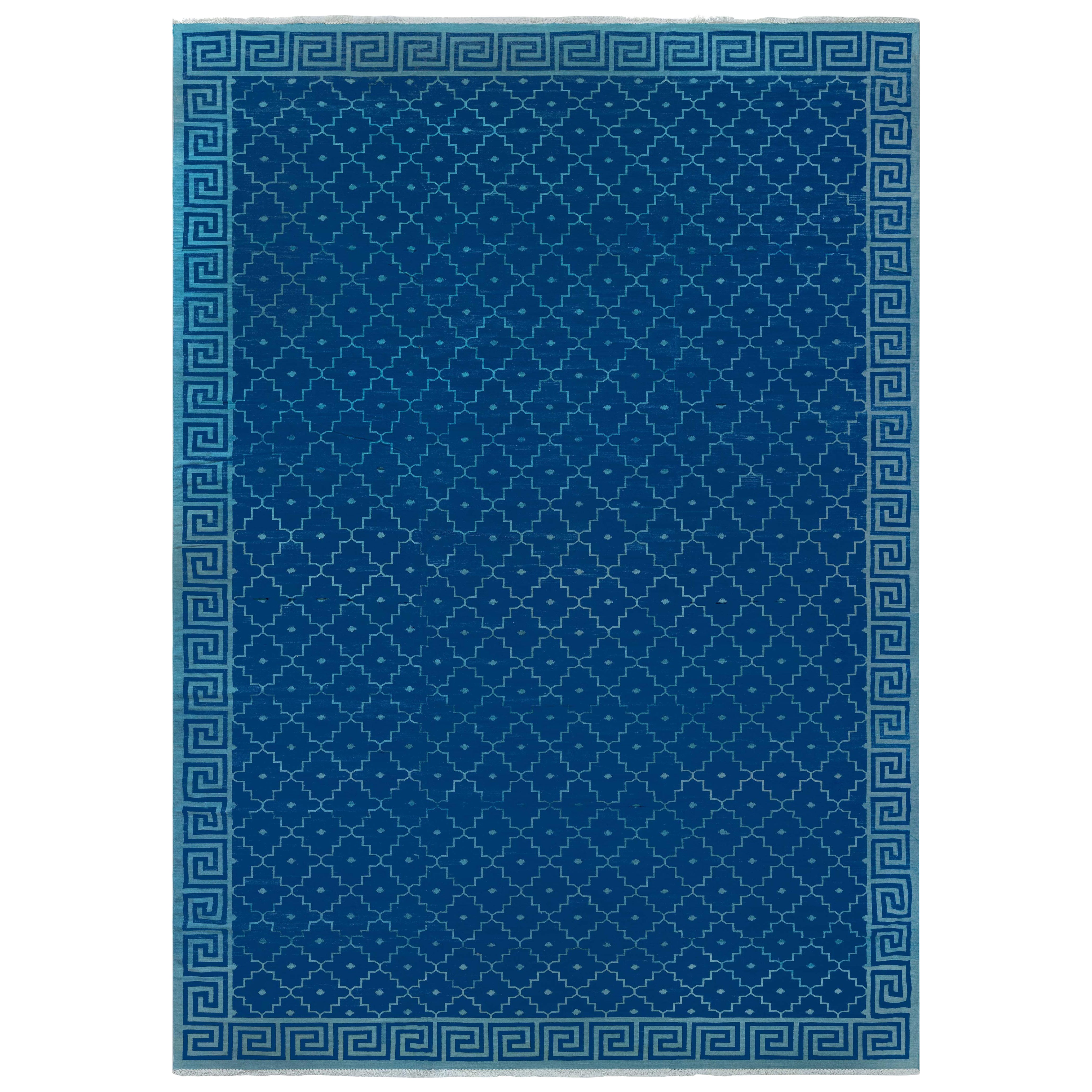 Tappeto contemporaneo indiano Dhurrie Blue a trama piatta di Doris Leslie Blau