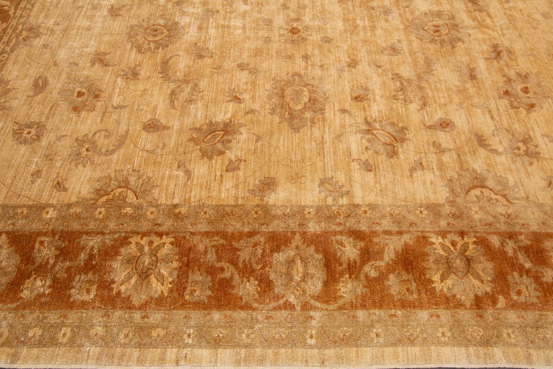 Zeitgenössischer indischer Teppich (Moderne) im Angebot