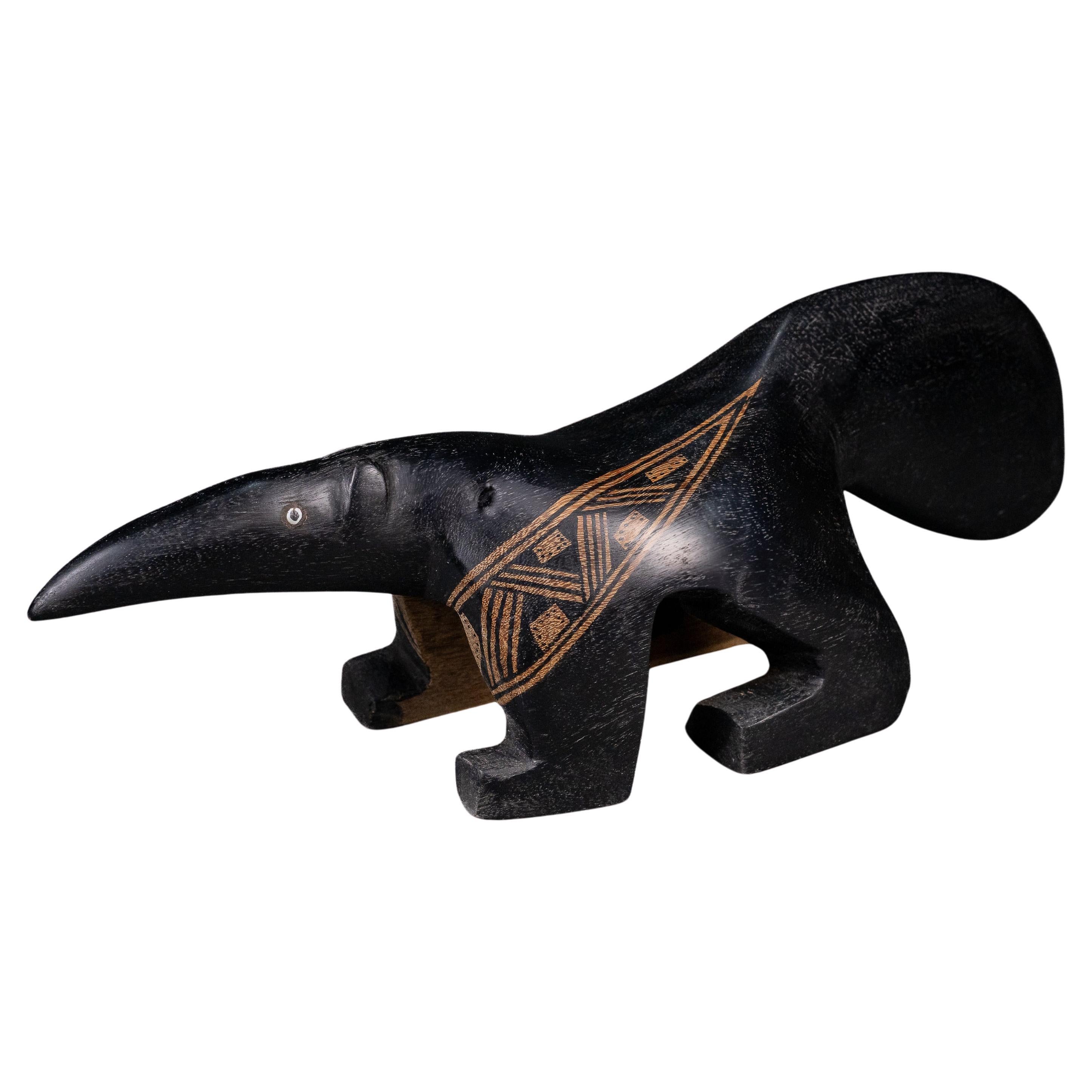 Contemporary indigenous art. Turuza Wauja. Sculpture "Tamanduá Noir", 2022.