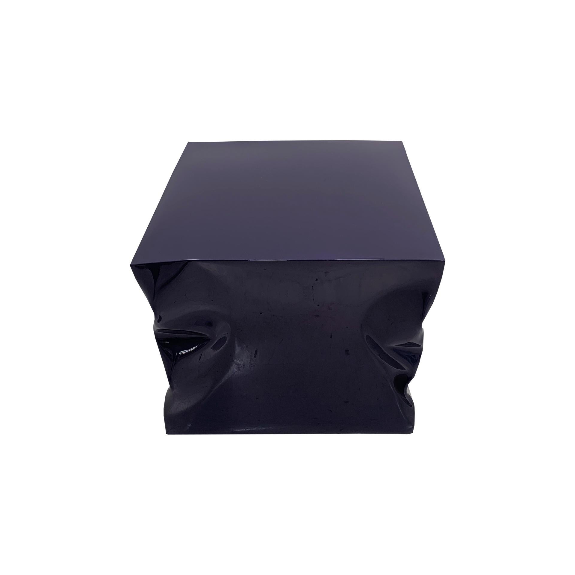 Contemporary Indigo Blue Lacquered Metal Side Table For Sale 1