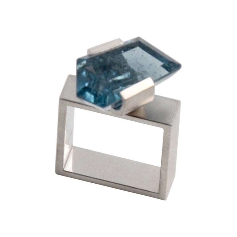 Contemporary Indigolithe Tourmaline Platinum Cocktail Ring For Sale