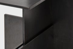 Mesa auxiliar industrial contemporánea, Acero-metal encerado patinado, Johan Viladrich