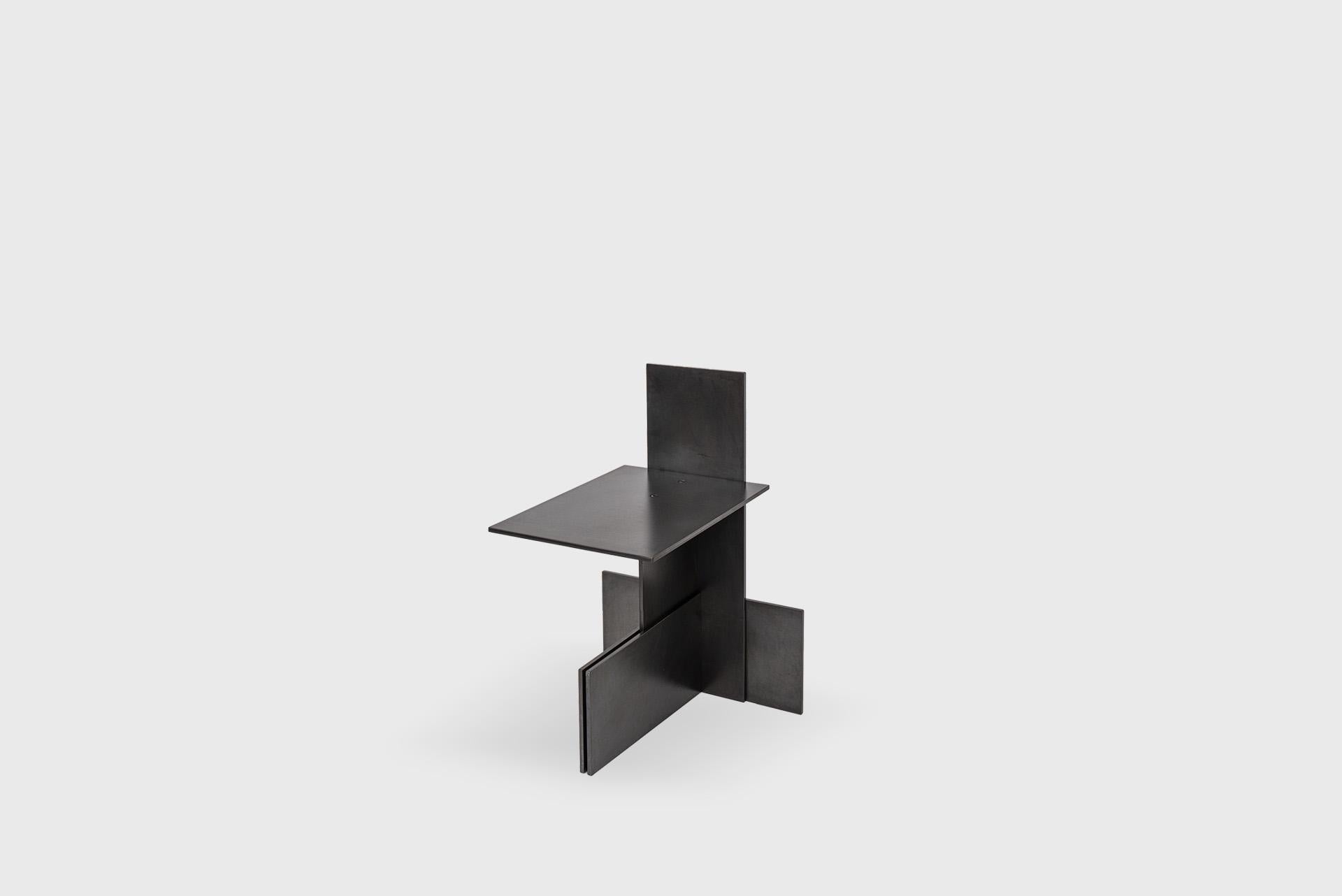 Table d'appoint industrielle contemporaine, métal acier ciré patiné, Johan Viladrich Neuf - En vente à Barcelona, ES