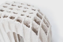 Taburete Industrial Contemporáneo Blanco, Nebil Zaman, Yeso y Resina, Decorativo