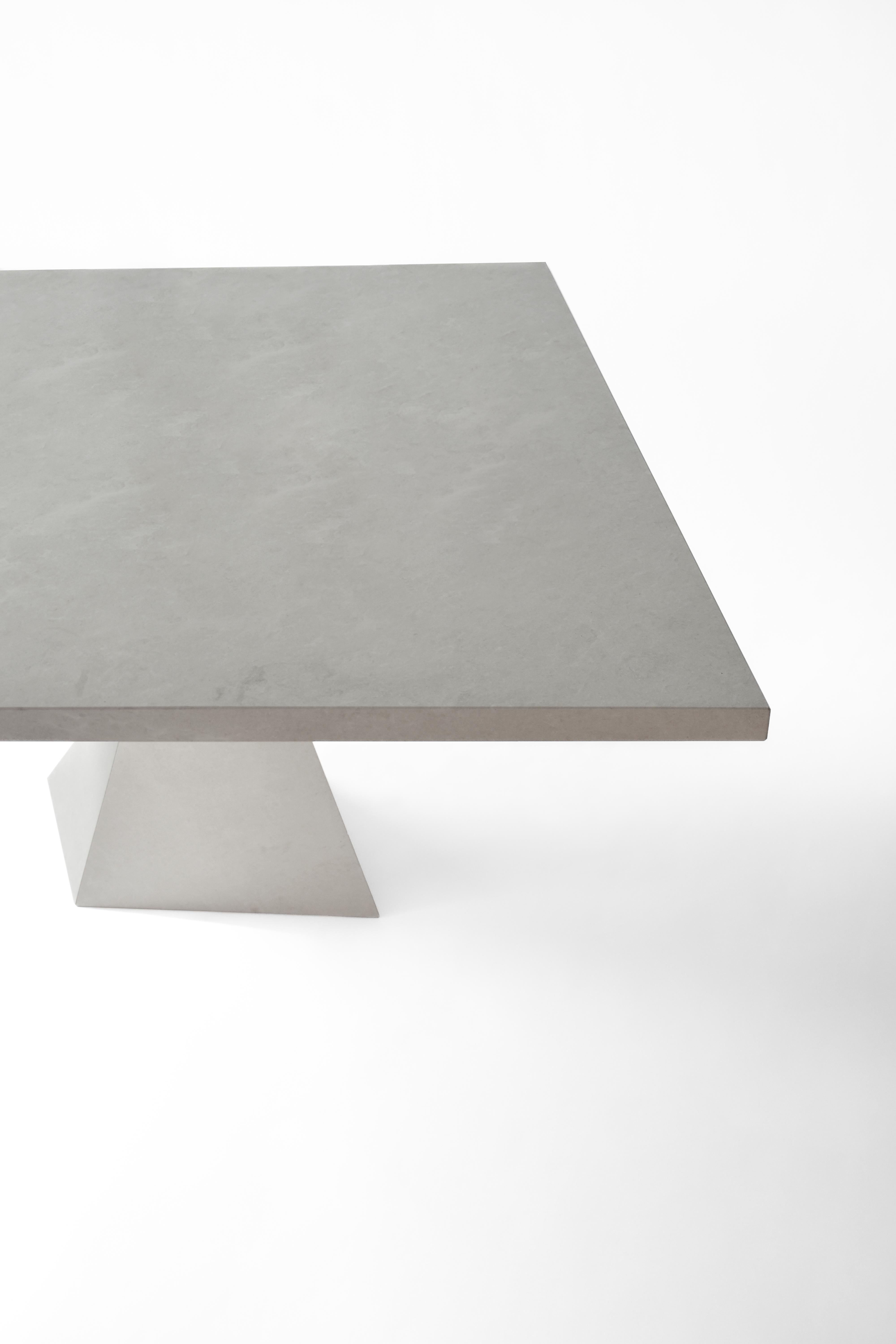 Contemporary 'INKA' Dining Table by Eichkorn, Limestone, Customizable In New Condition For Sale In Paris, IDF