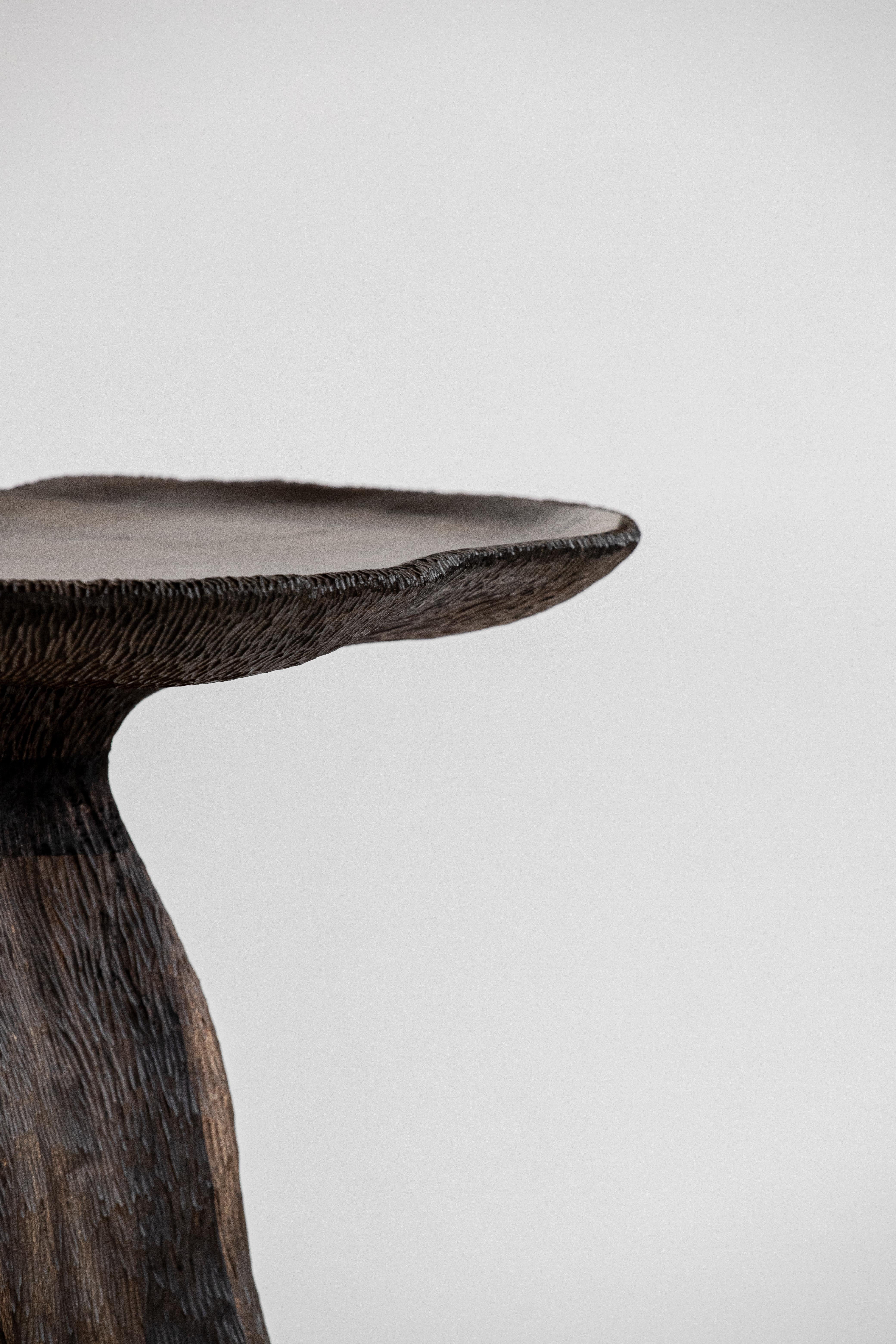 In his latest collection, Cedric Breisacher reinvests the use of materials with what a workshop already has: waste materials. He uses this waste to create a material he calls Agglomera, a mixture of wood shavings and starch glue, which he shapes