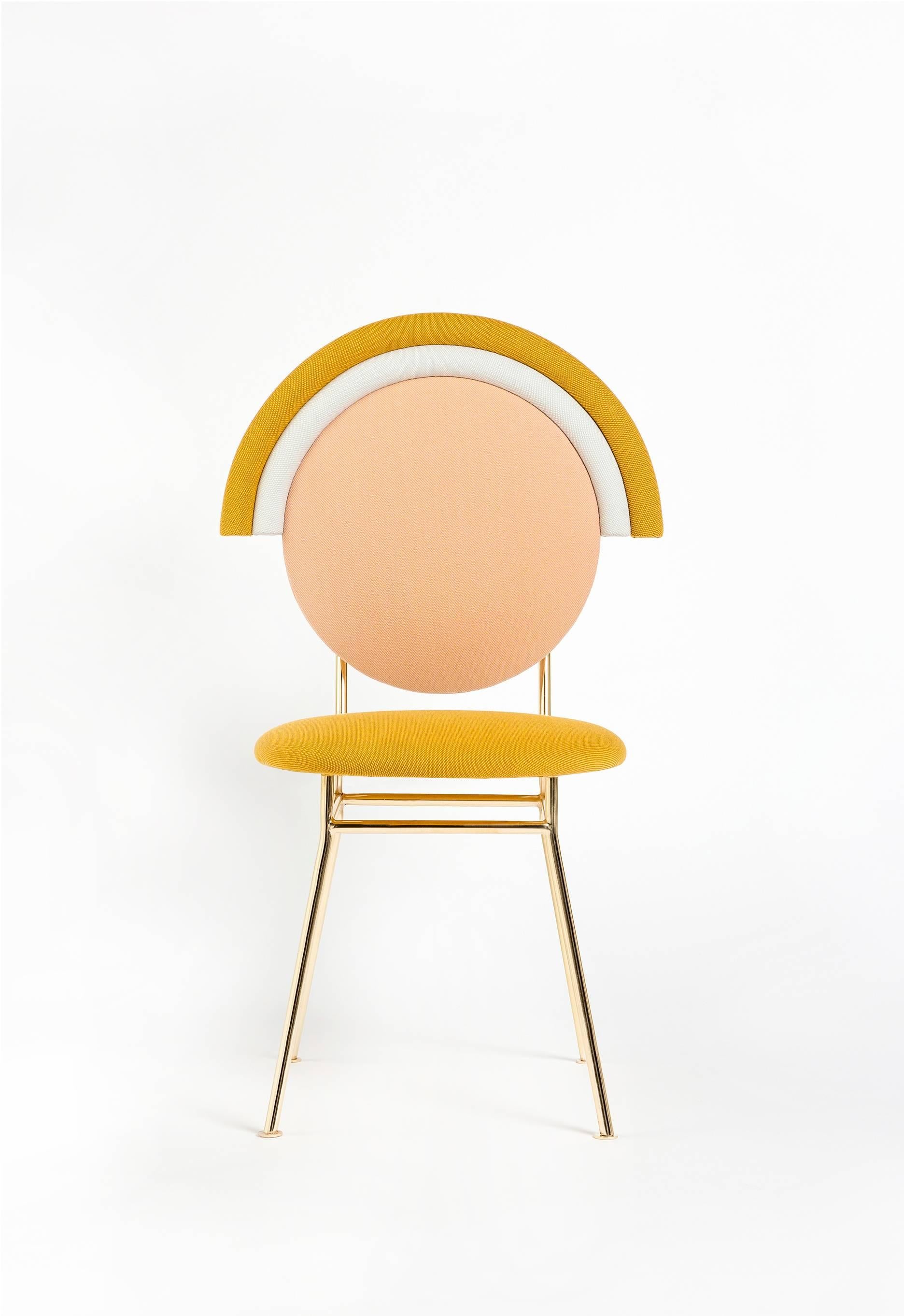 In Greek mythology, Iris is the personification of the rainbow and messenger of the gods. Inspired by this rainbow, it is a combination of layers and intentions. This minimal and elegant geometrical shaped chair can fit to any environment thanks to