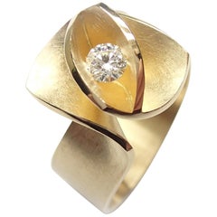 Contemporary Iris Diamond Ring