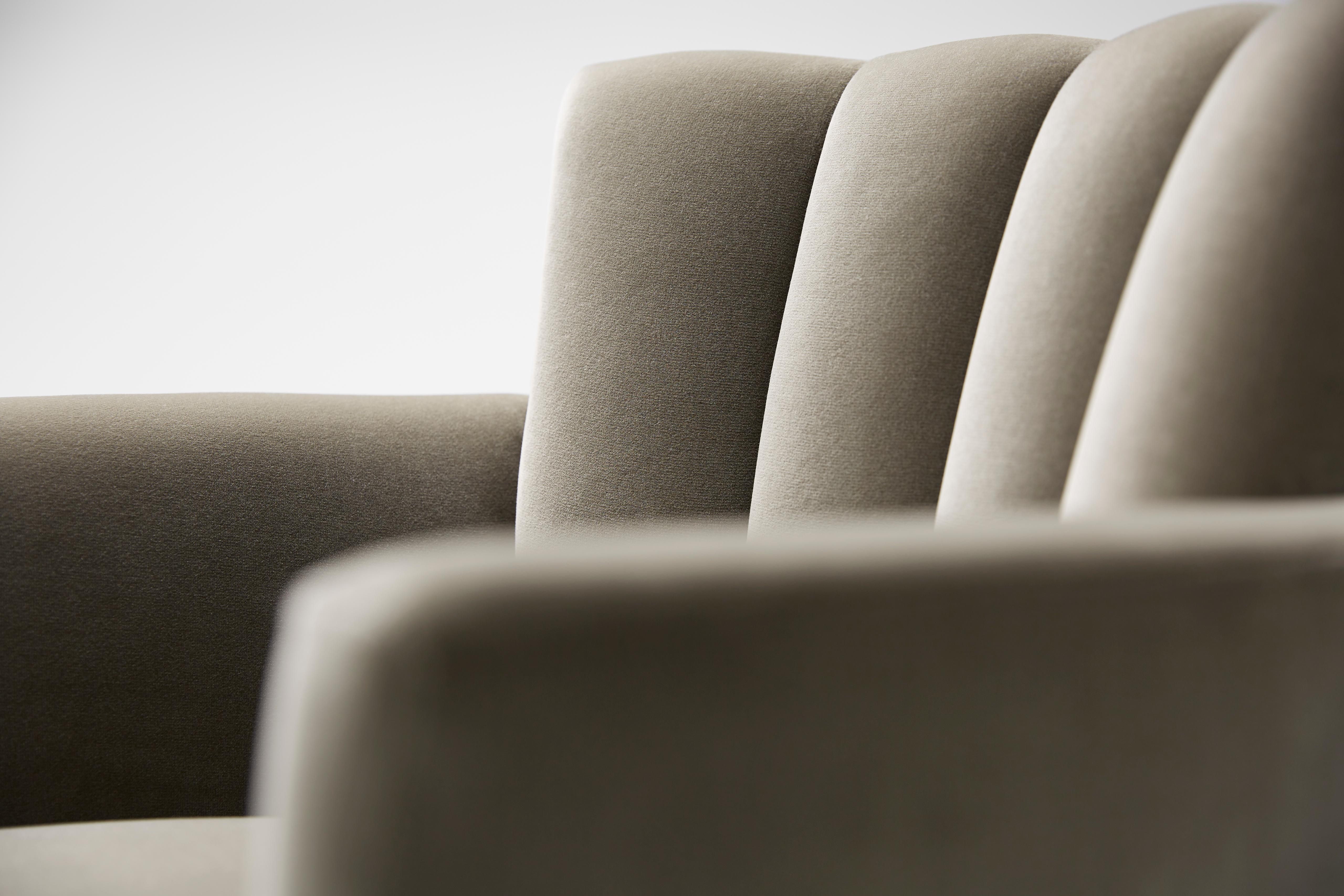 The Isabella Carver Chair is the latest edition to our signature collection – 12 years in the making. Sister of the original Stuart Scott piece, the Isabella Dining Chair, the Carver has been one of our most highly requested over the years.
The