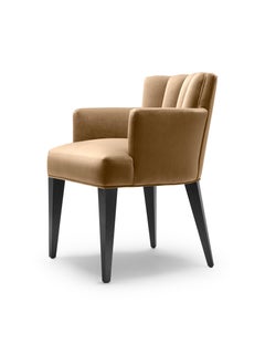 Zeitgenössischer Stuhl Isabella Carver aus Baumwollsamt in Mokka mit Beinen aus schwarzem Nussbaumholz