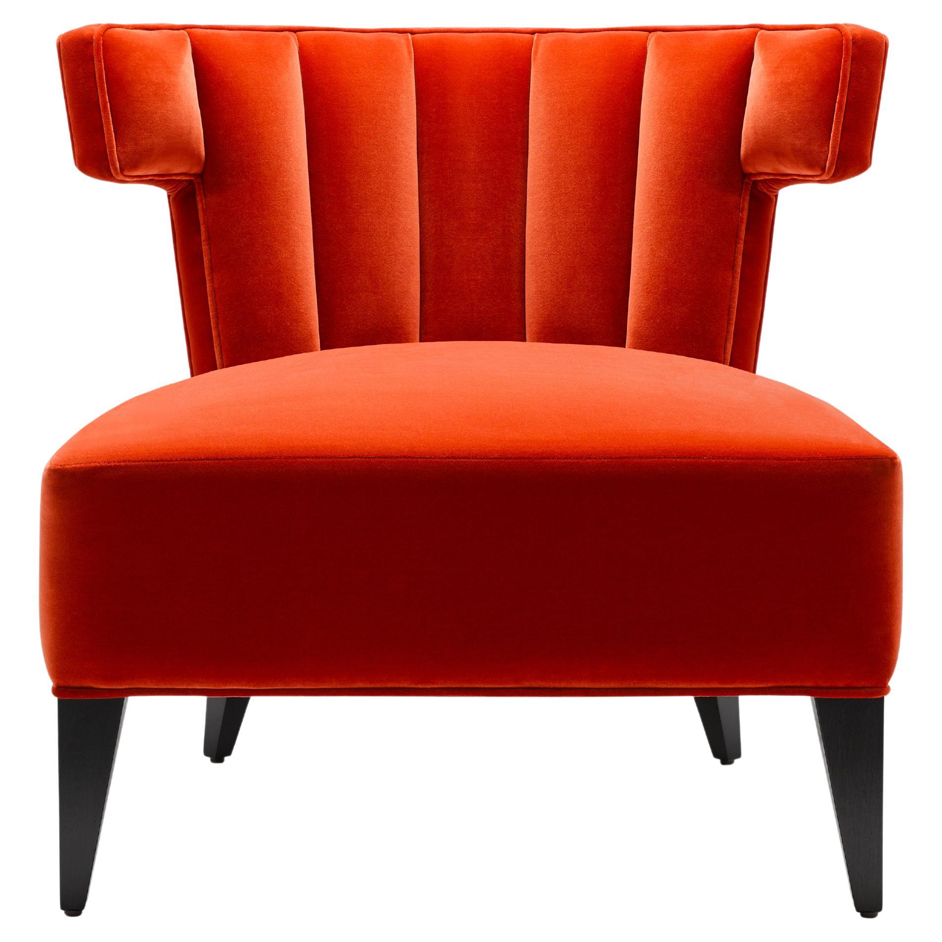Contemporary Isabella Channelled Slipper Chair aus rotem Samt mit Beinen aus Nussbaum