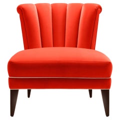 Sedia Occasionale Isabella Contemporary in velluto Dedar Piment con gambe in legno di noce