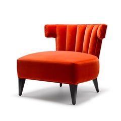 Contemporary Isabella Channelled Slipper Chair aus rotem Samt mit Beinen aus Nussbaum