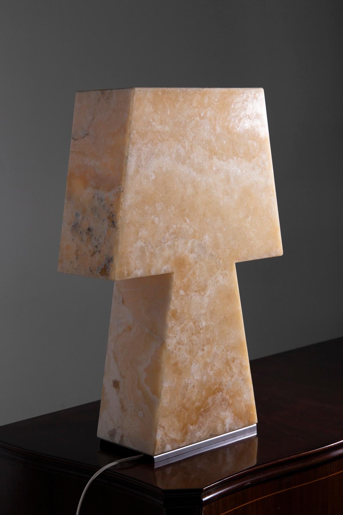 Contemporary Italian onyx table lamp For Sale 7