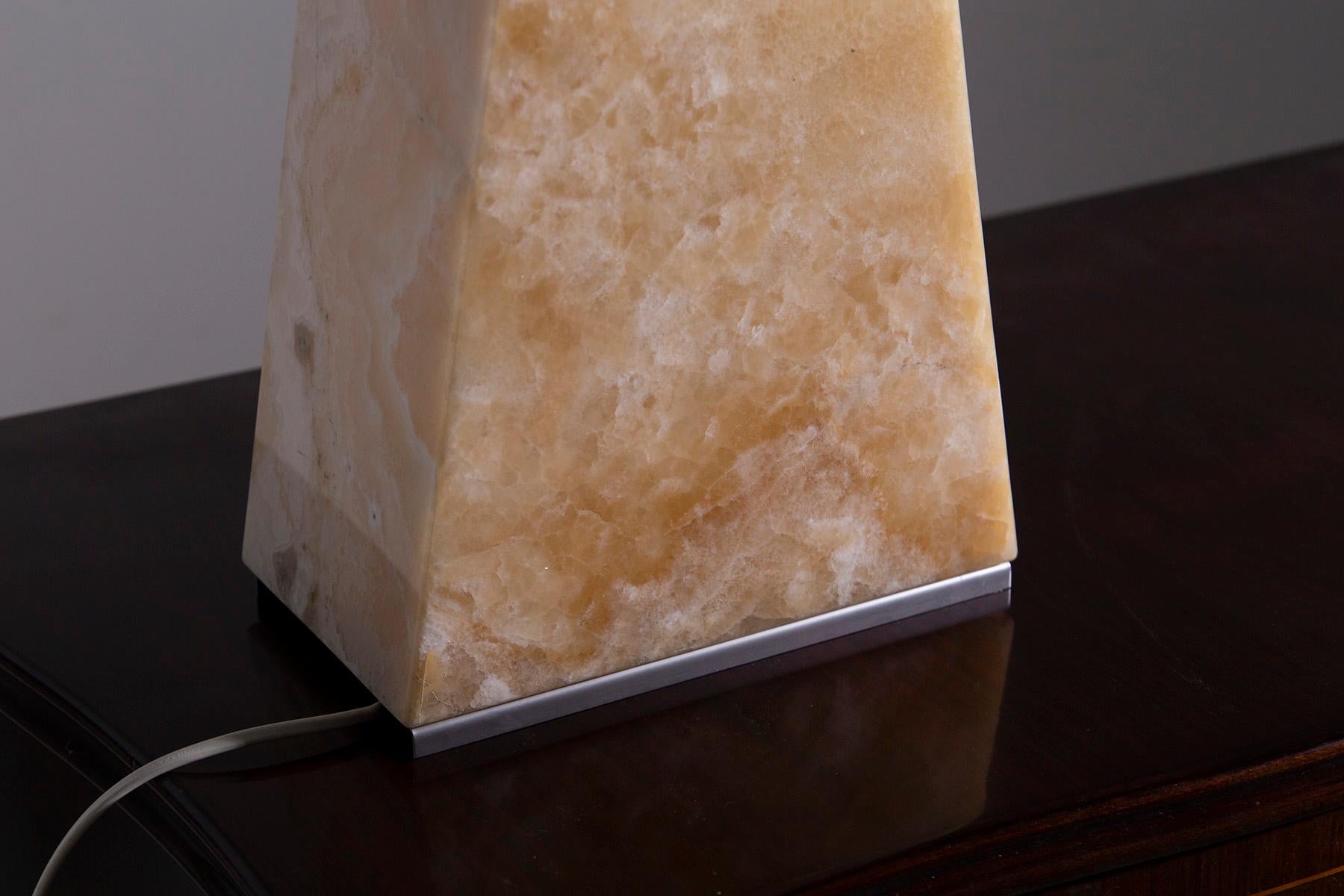 Contemporary Italian onyx table lamp For Sale 9