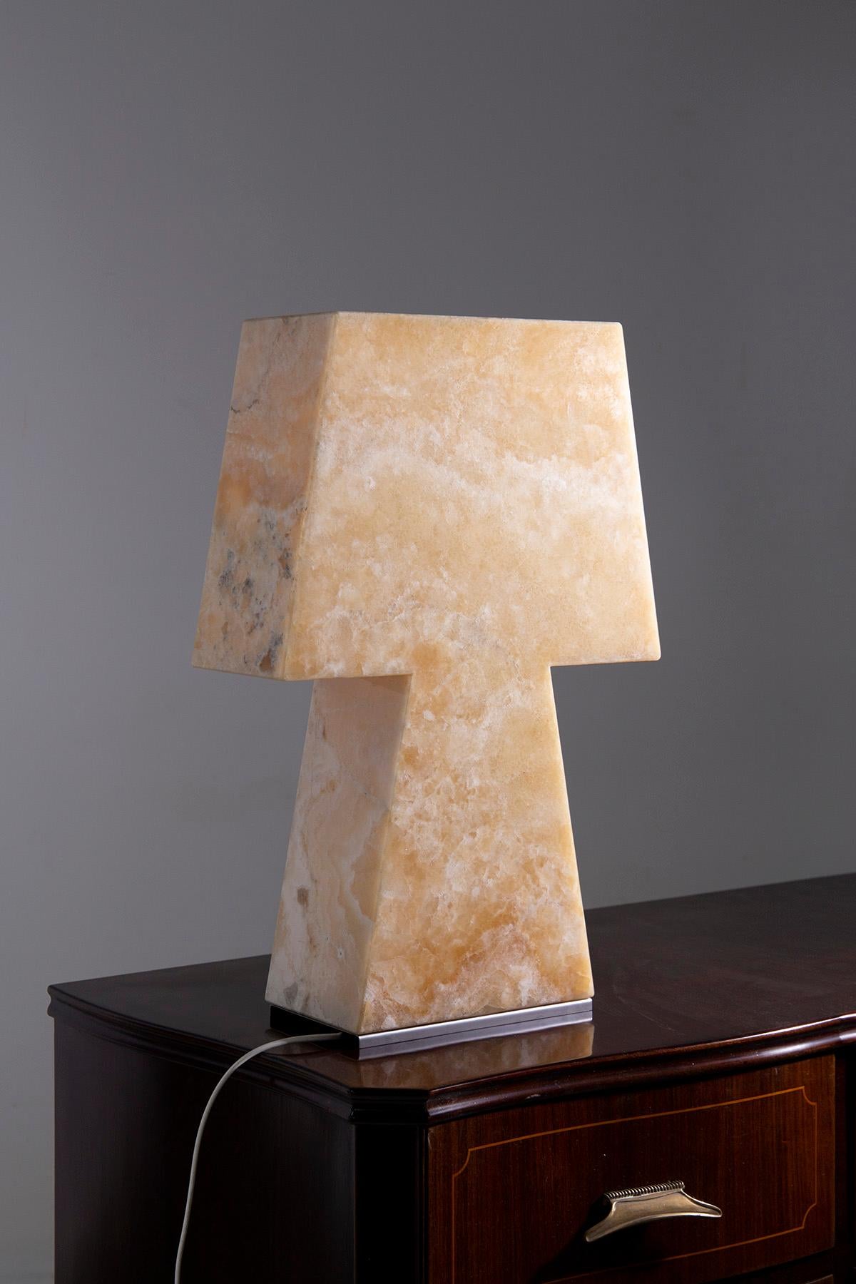 Metal Contemporary Italian onyx table lamp For Sale